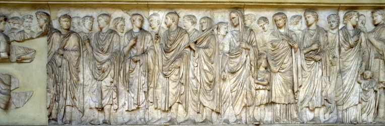 Prozession, Südwand der Ara Pacis (Marmor)